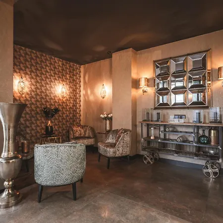 Art Boutique - Center