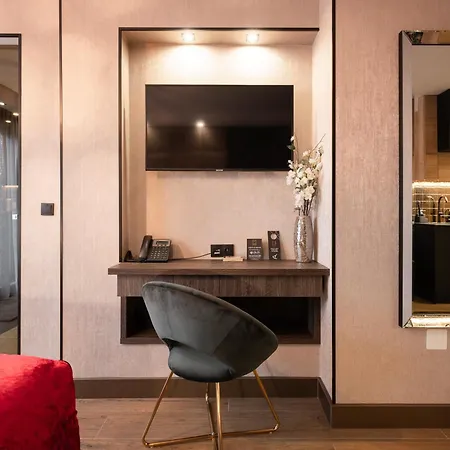 Hotel Art Boutique - Center 4*