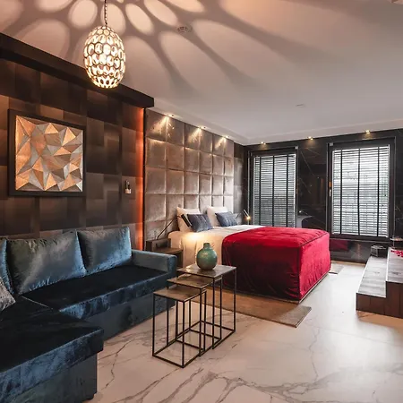 Art Boutique - Center 4* Krasków