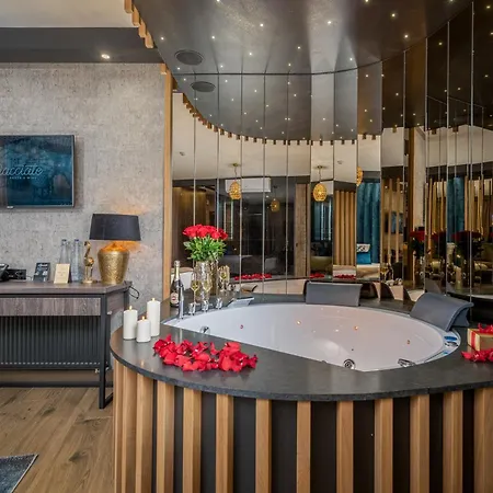 Art Boutique - Center 4*